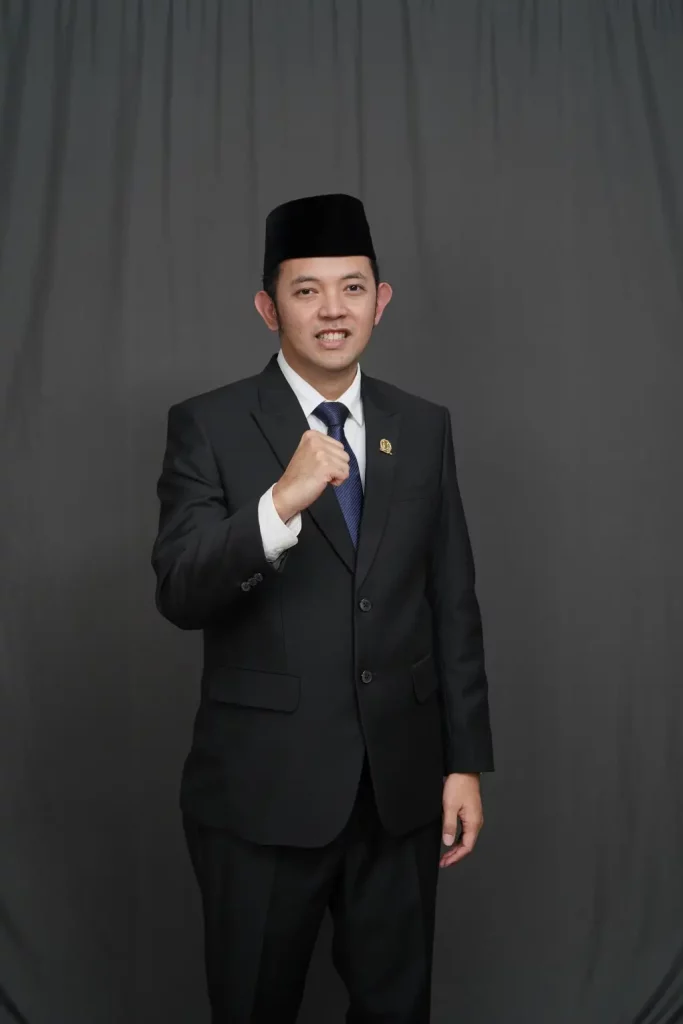 dr Agung (1)_1