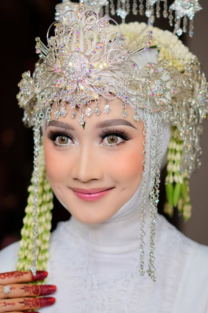 WEDDING AKAD@chelsianindia & @arwinausatria Decoration @prestiegaleria Fg @tripodiawedding Attir